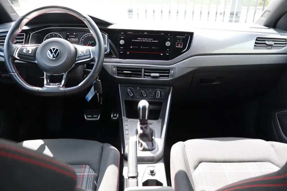 Volkswagen Polo 2.0 TSI GTI Stoelverwarming/Apple carplay/Pa uit 2020, foto 10