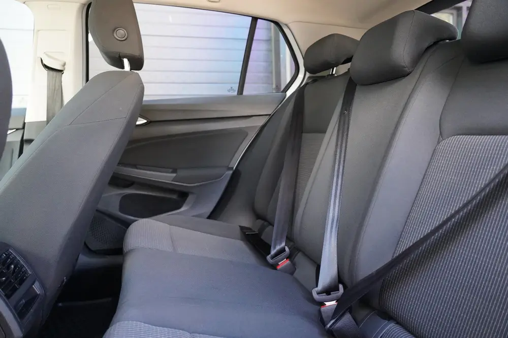 Volkswagen Golf 1.0 TSI Life Business LED/R LINE uit 2020, foto 20