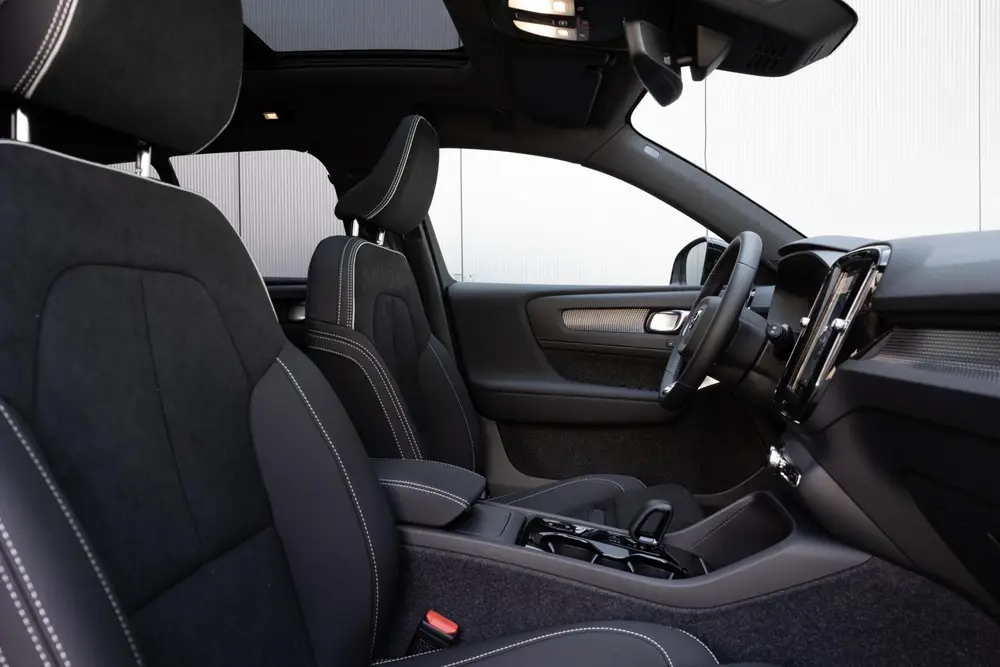 Volvo XC40 uit 2026, foto 12