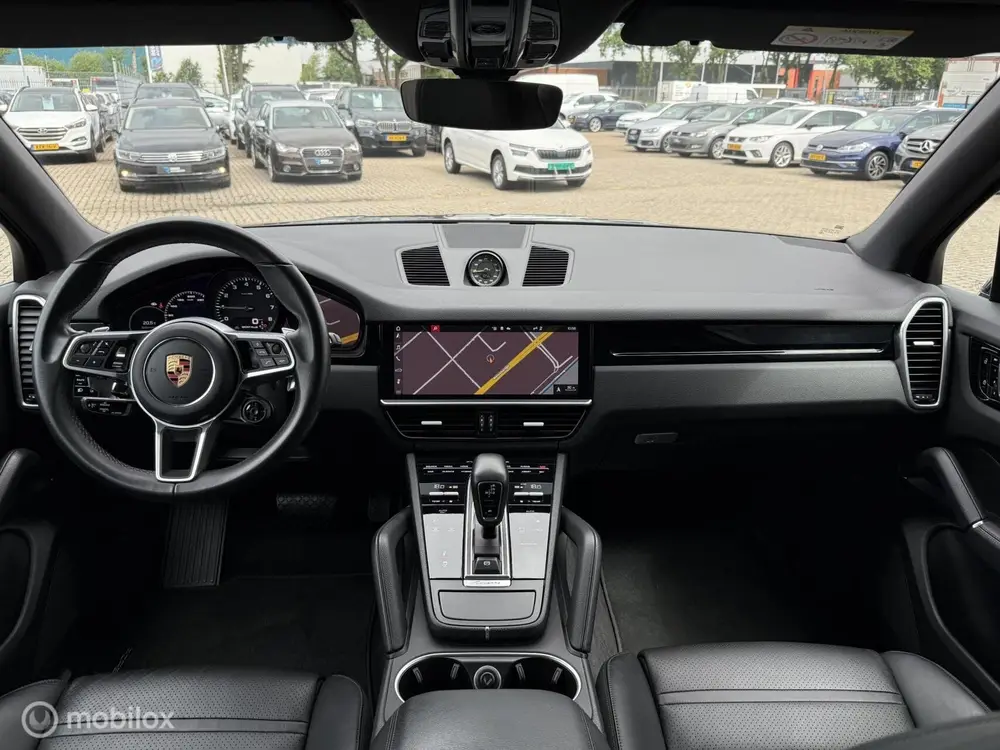 Porsche Cayenne 3.0 E-Hybrid SPORT DESIGN uit 2020, foto 2