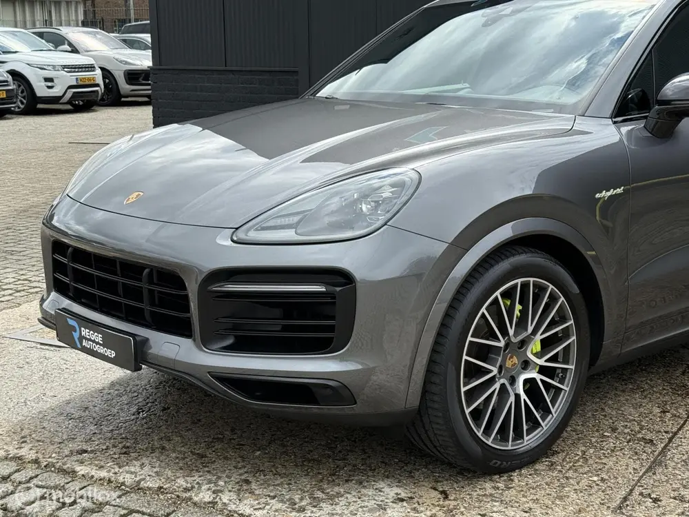 Porsche Cayenne 3.0 E-Hybrid SPORT DESIGN uit 2020, foto 6