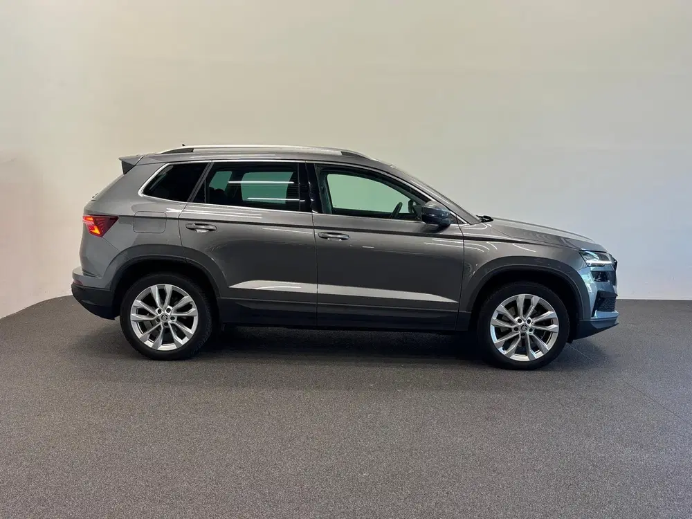 Skoda Karoq 1.5 TSI 150pk DSG Style Navigatie Apple Ca uit 2023, foto 5