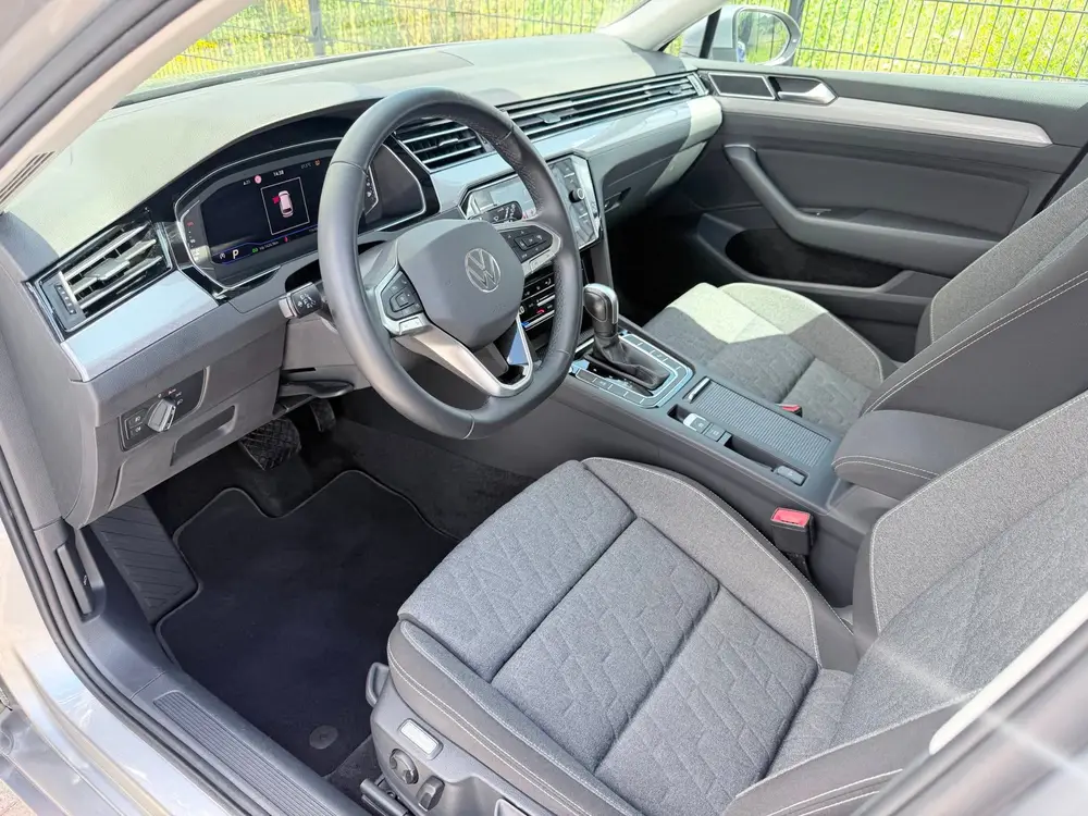 Volkswagen Passat Variant 1.5 TSI Business | Carplay | PDC | uit 2022, foto 12