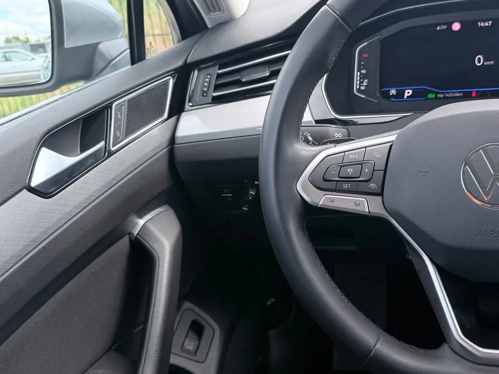 Volkswagen Passat Variant 1.5 TSI Business | Carplay | PDC | uit 2022, foto 16