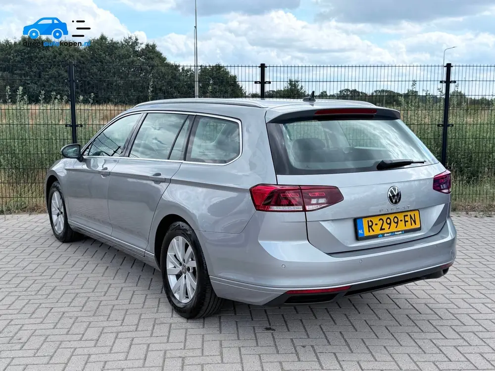 Volkswagen Passat Variant 1.5 TSI Business | Carplay | PDC | uit 2022, foto 5