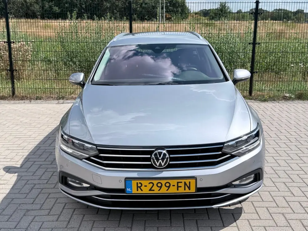 Volkswagen Passat Variant 1.5 TSI Business | Carplay | PDC | uit 2022, foto 8