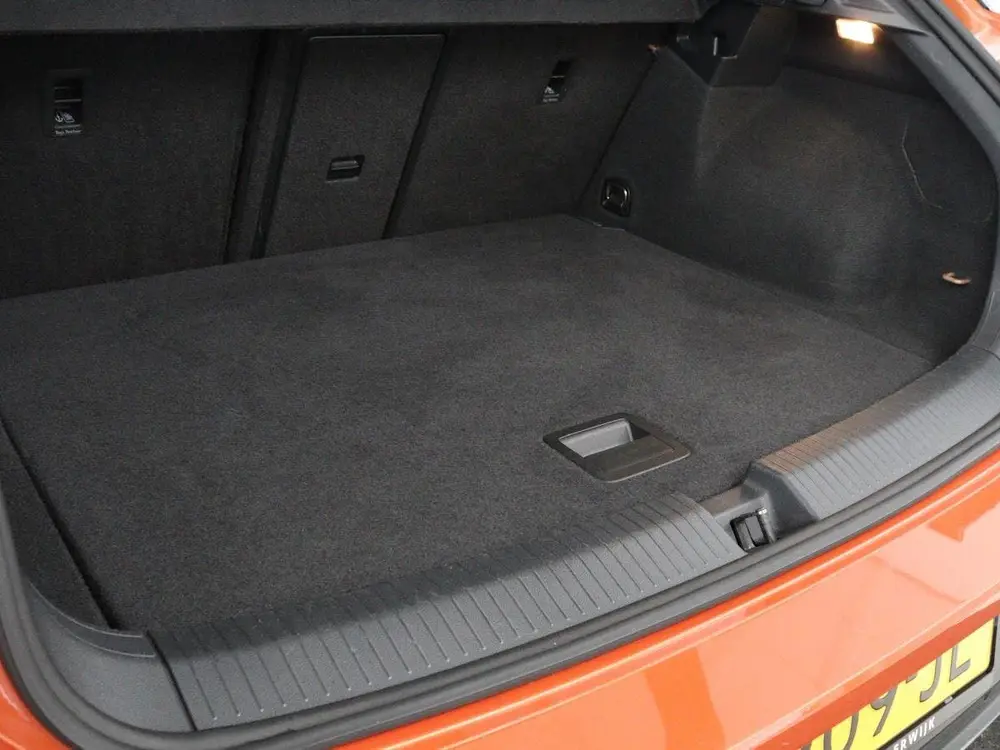 Volkswagen T-Roc 1.5 TSI Style Business | Trekhaak | Stoelve uit 2019, foto 12
