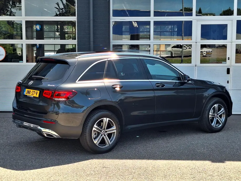 Mercedes-Benz GLC 300e 4MATIC uit 2022, foto 3