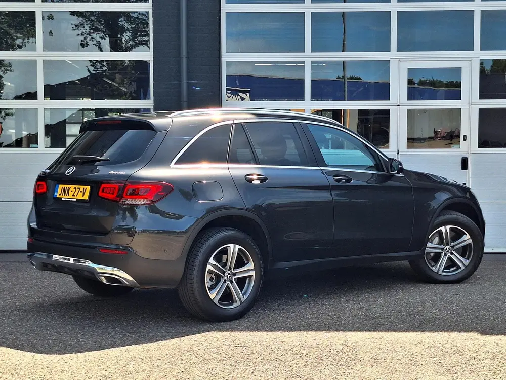 Mercedes-Benz GLC 300e 4MATIC uit 2022, foto 4