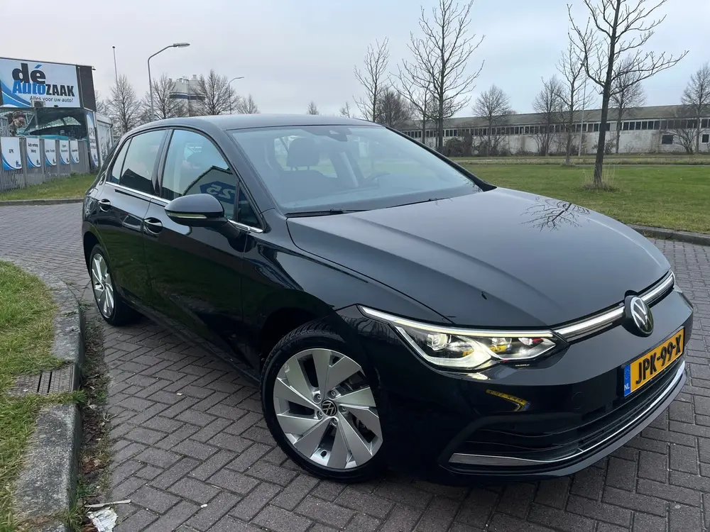 Volkswagen GOLF 8 eHybrid KeyLess|Alcantara|NAP CarPass! uit 2024, foto 2