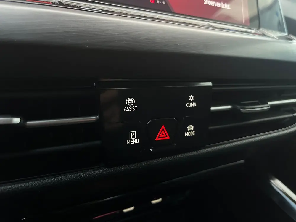 Volkswagen GOLF 8 eHybrid KeyLess|Alcantara|NAP CarPass! uit 2024, foto 20