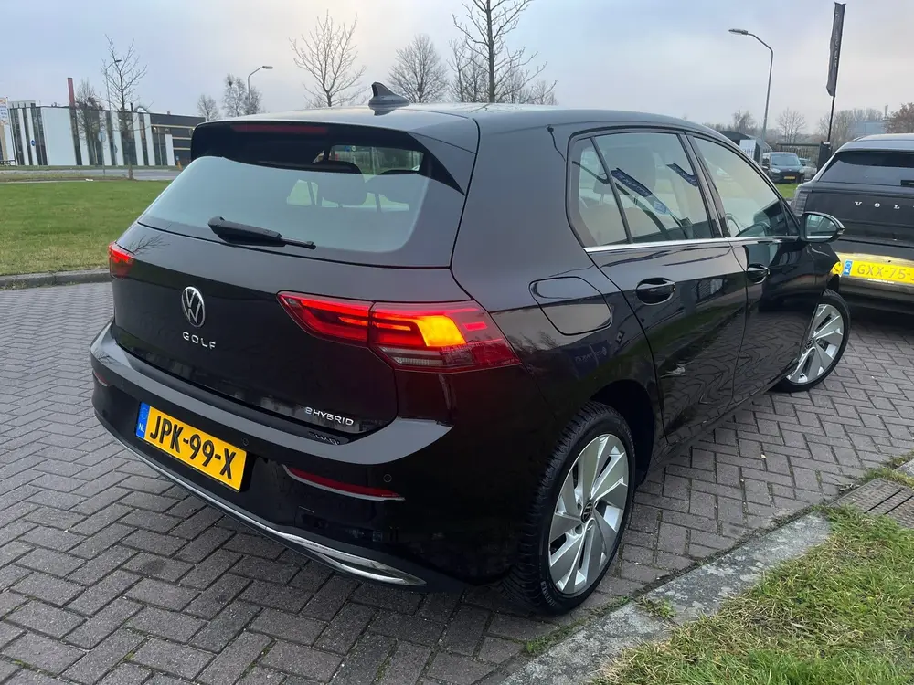 Volkswagen GOLF 8 eHybrid KeyLess|Alcantara|NAP CarPass! uit 2024, foto 3