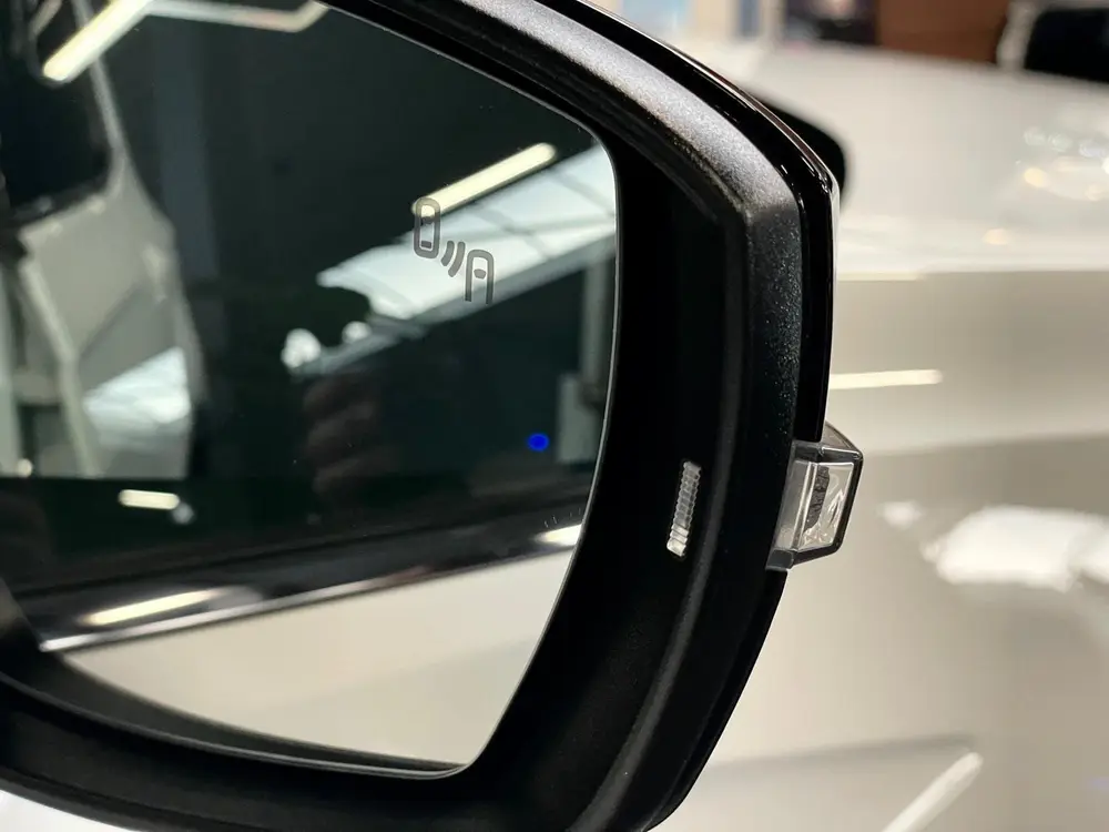 Volkswagen T-Cross Style NAVI 150 PK 18"" uit 2020, foto 16
