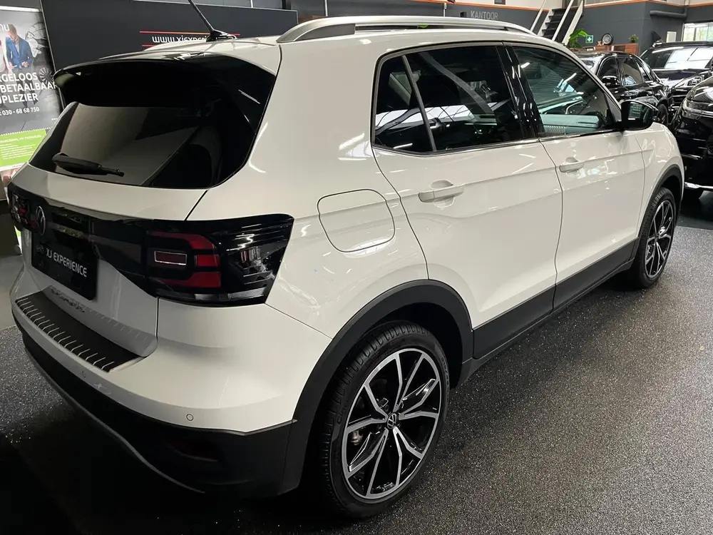 Volkswagen T-Cross Style NAVI 150 PK 18"" uit 2020, foto 6