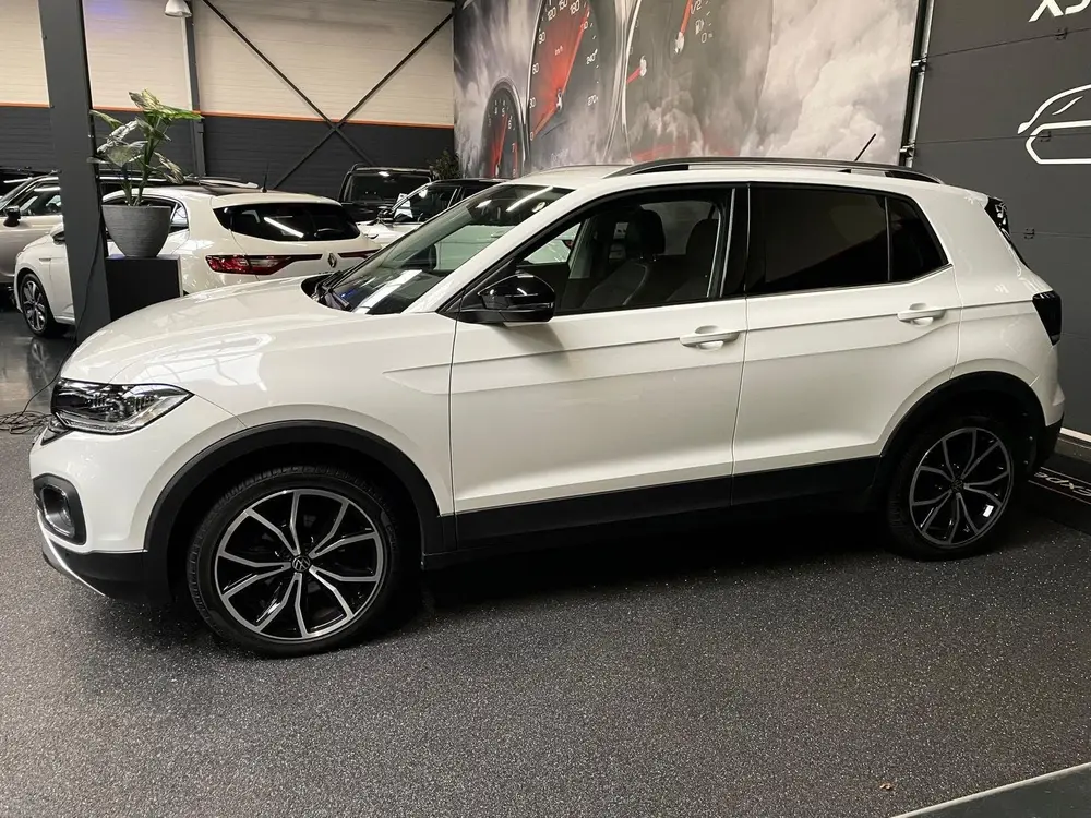 Volkswagen T-Cross Style NAVI 150 PK 18"" uit 2020, foto 9