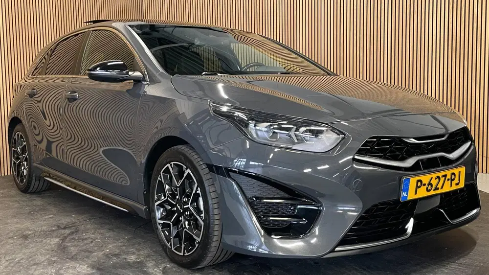Kia Ceed 1.5 T-GDi GT-Line uit 2022, foto 19