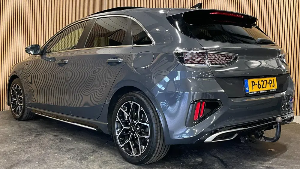 Kia Ceed 1.5 T-GDi GT-Line uit 2022, foto 20