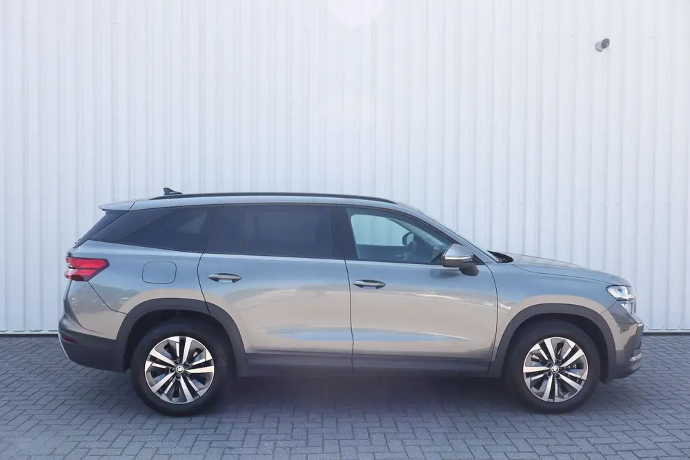 Skoda Kodiaq 1.5 TSI 150pk DSG MHEV Tour Edition uit 2024, foto 3