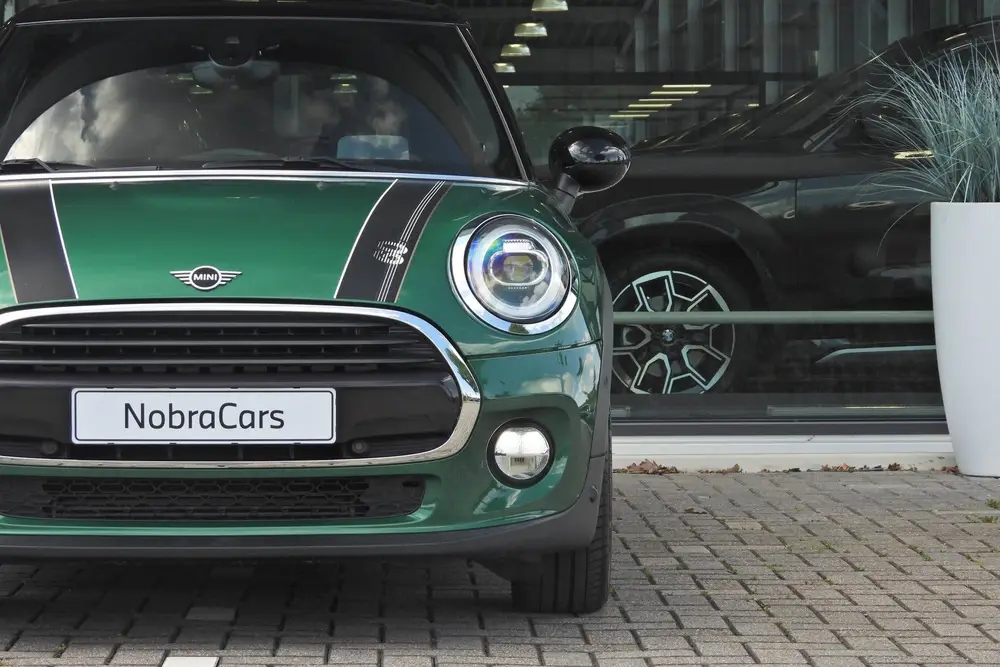 Mini Hatchback Cooper Automaat uit 2019, foto 10