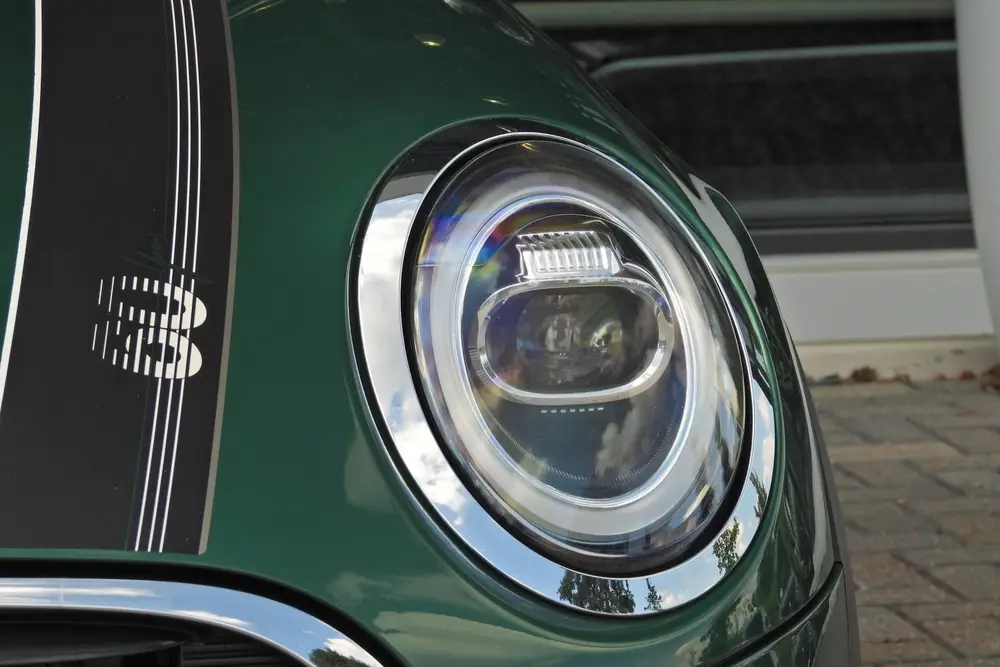 Mini Hatchback Cooper Automaat uit 2019, foto 11