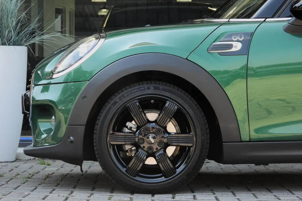 Mini Hatchback Cooper Automaat uit 2019, foto 12