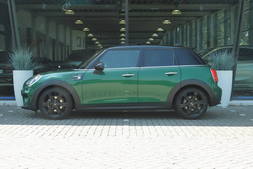 Mini Hatchback Cooper Automaat uit 2019, foto 5