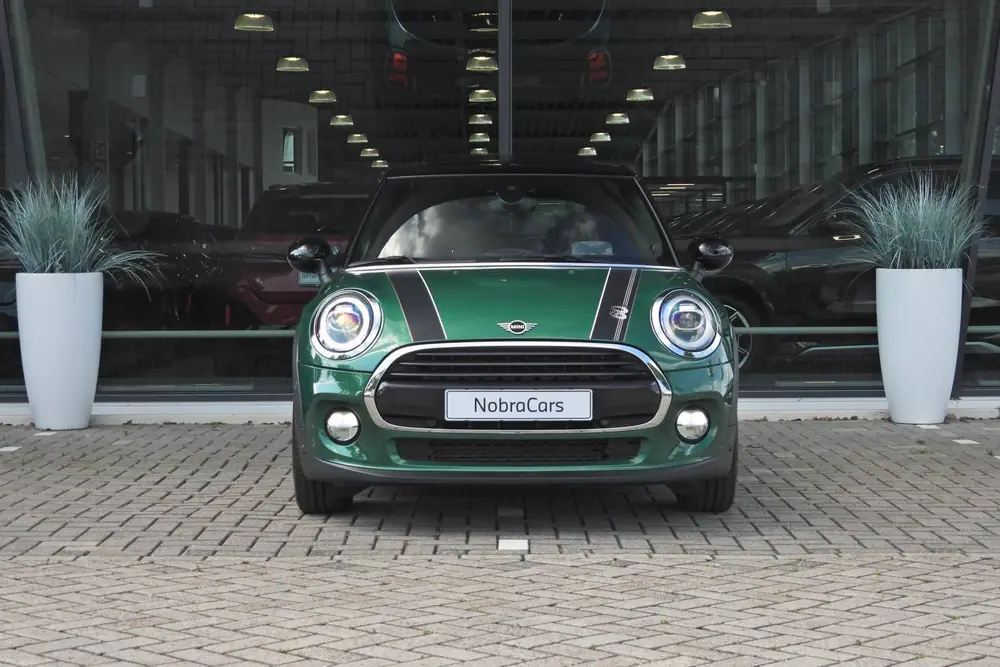 Mini Hatchback Cooper Automaat uit 2019, foto 9