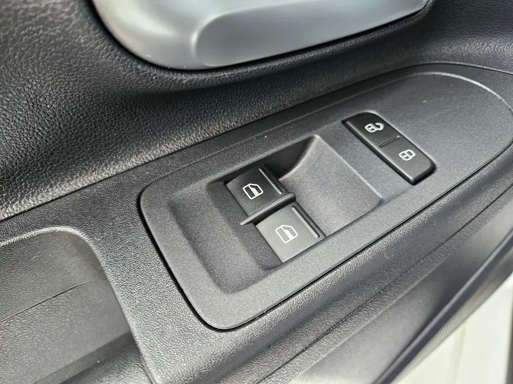 Volkswagen Up! 1.0|Airco|Cruise|Camera|PDC| uit 2021, foto 14