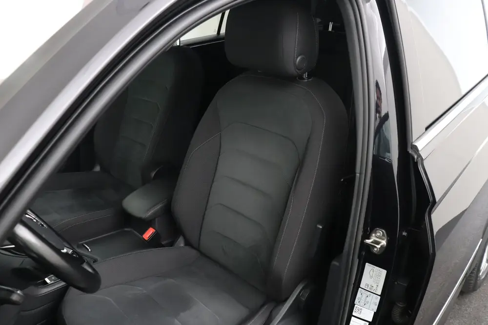 Volkswagen Tiguan Allspace 1.5 150 PK Aut. R-Line 7p. Trekha uit 2020, foto 9