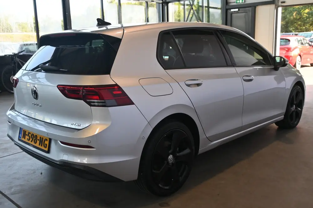 Volkswagen Golf 1.5 eTSI R-Line Automaat Clima Carplay Cruis uit 2020, foto 13