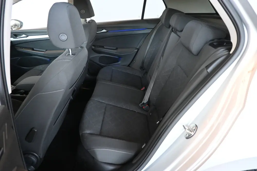 Volkswagen Golf 1.5 eTSI R-Line Automaat Clima Carplay Cruis uit 2020, foto 8