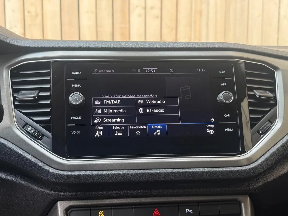 Volkswagen T-Roc 1.5 TSI Style Adaptieve cruise control | Cl uit 2021, foto 16