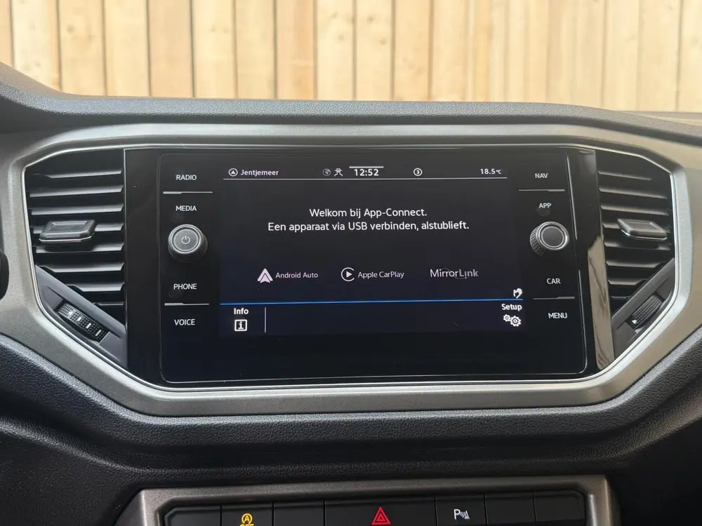 Volkswagen T-Roc 1.5 TSI Style Adaptieve cruise control | Cl uit 2021, foto 17