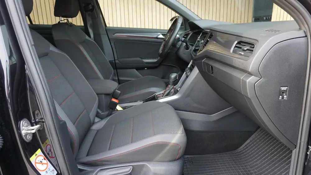 Volkswagen T-Roc 1.5 TSI 150pk DSG Sport Clima Keyless DAB V uit 2022, foto 10