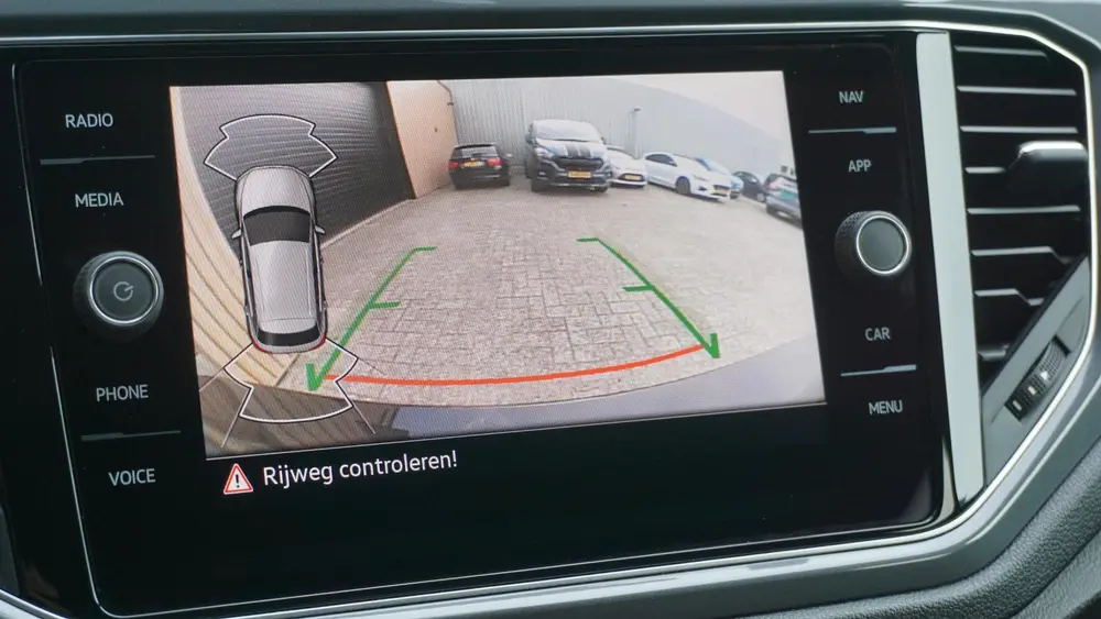 Volkswagen T-Roc 1.5 TSI 150pk DSG Sport Clima Keyless DAB V uit 2022, foto 13