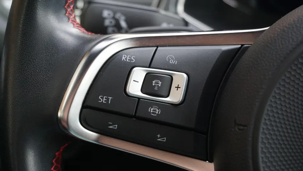 Volkswagen T-Roc 1.5 TSI 150pk DSG Sport Clima Keyless DAB V uit 2022, foto 19