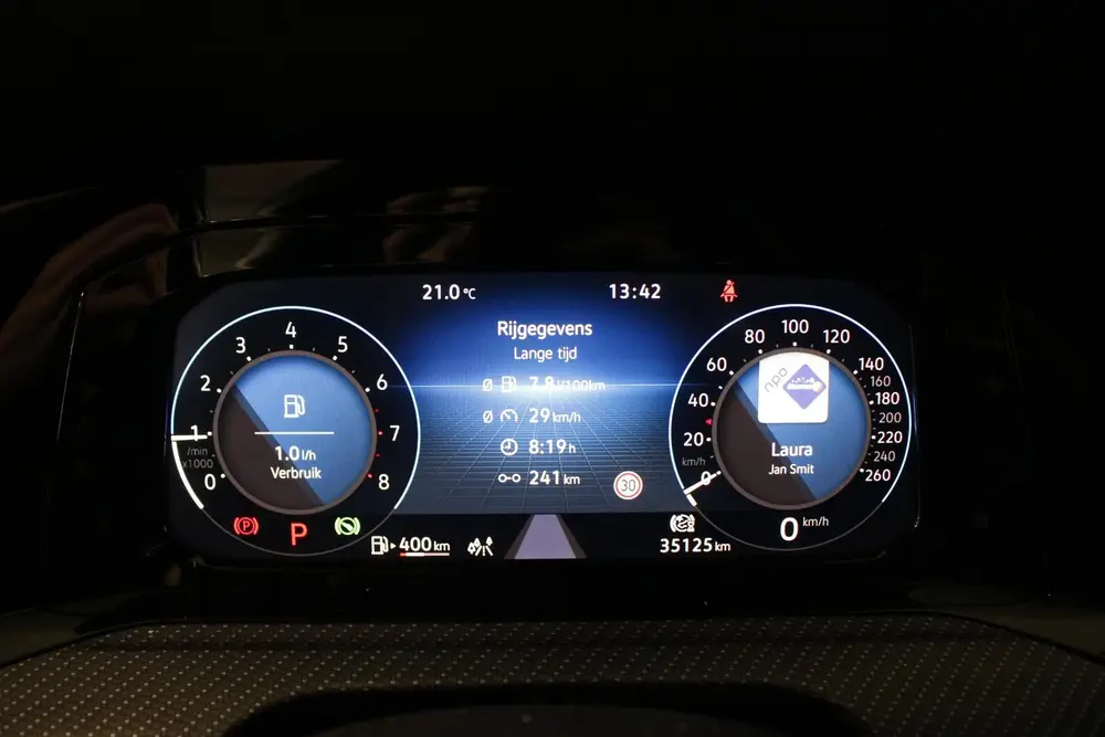 Volkswagen Golf 1.5 eTSI R-Line Business+ 160 PK | Virtual C uit 2022, foto 19