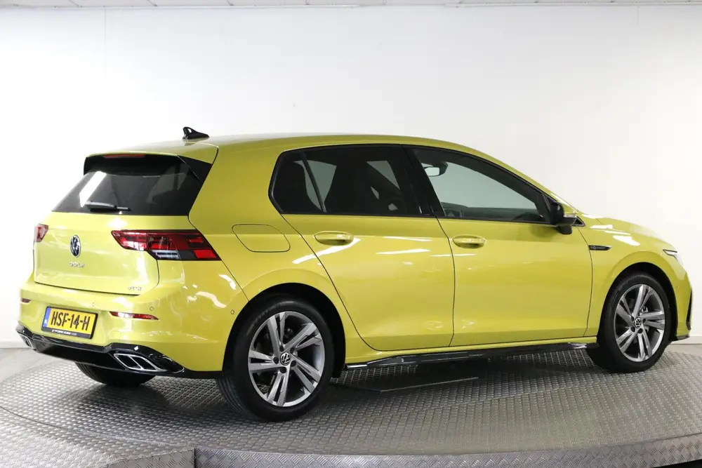 Volkswagen Golf 1.5 eTSI R-Line Business+ 160 PK | Virtual C uit 2022, foto 2