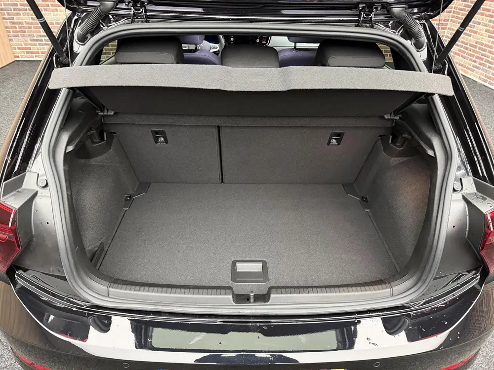 Volkswagen Polo 1.0 TSI R-Line IQ VIRTUAL LED KEYLESS CAMERA uit 2025, foto 7