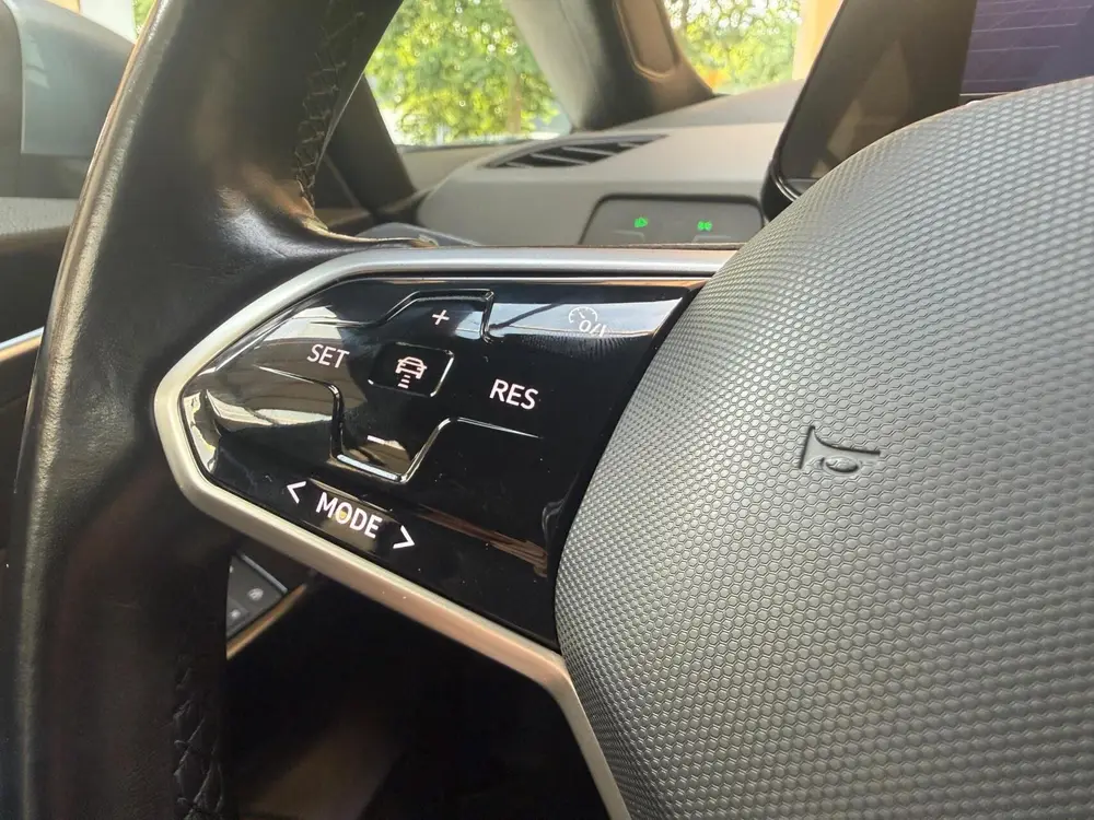 Volkswagen ID.3 Life 58 kWh Adpatieve cruise control | Apple uit 2021, foto 7