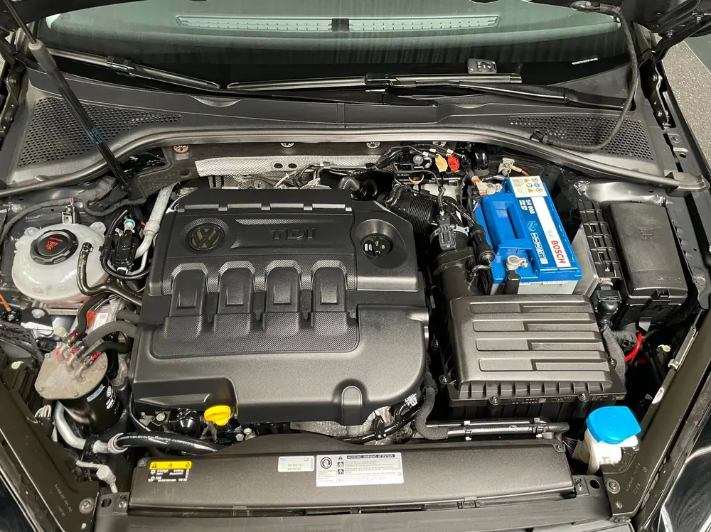 Volkswagen Golf 1.6 TDI Highline Business NAVI CARPLAY AUTOM uit 2019, foto 11