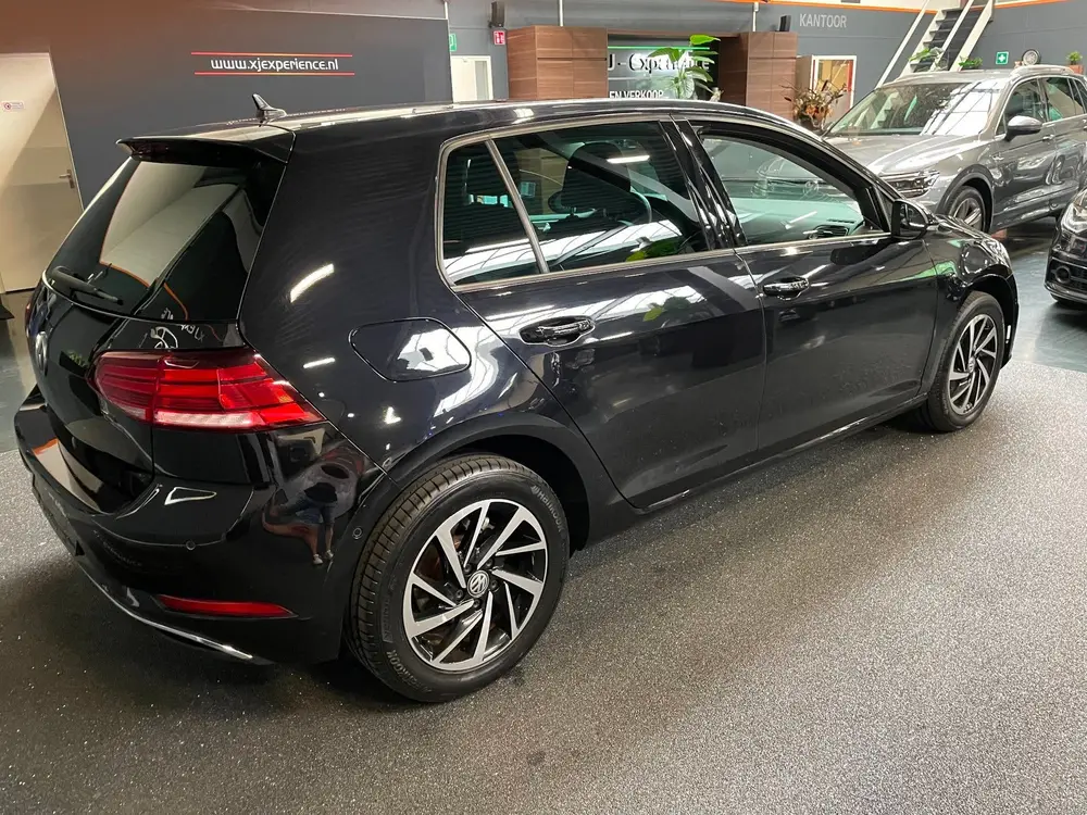 Volkswagen Golf 1.6 TDI Highline Business NAVI CARPLAY AUTOM uit 2019, foto 6