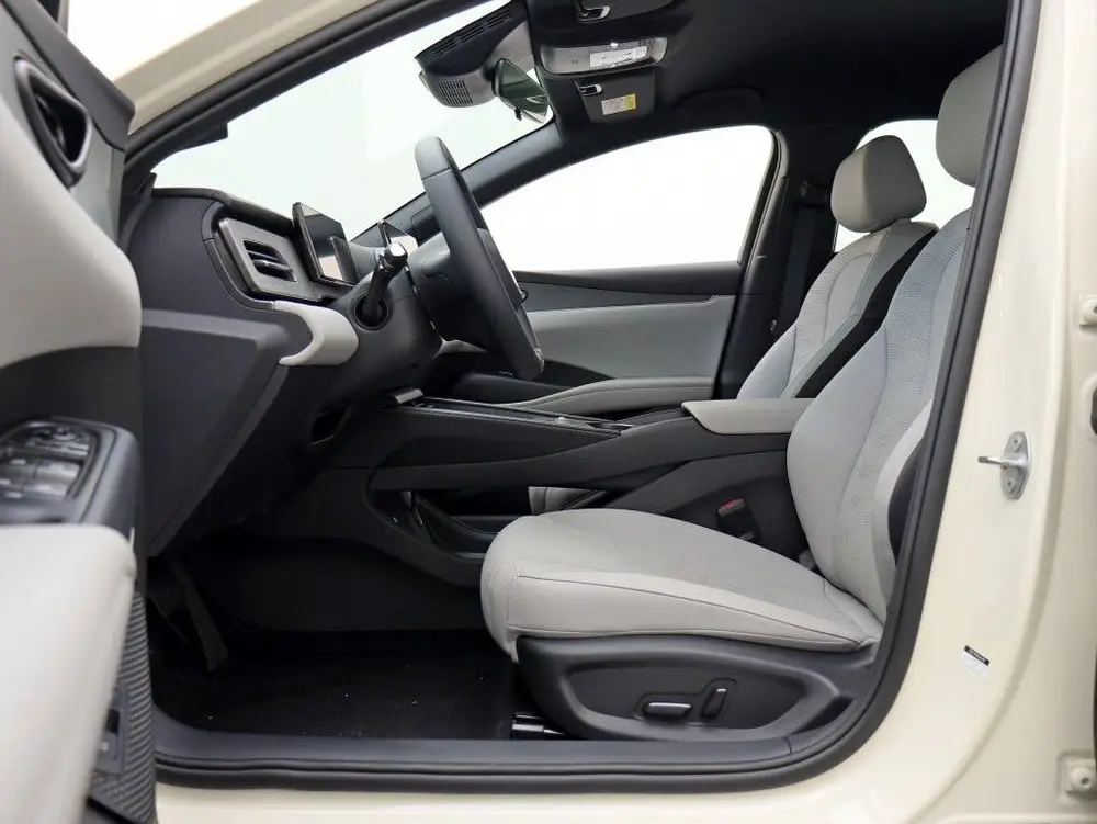 BYD Seal 6 1.5 DM-i Boost uit 2025, foto 15