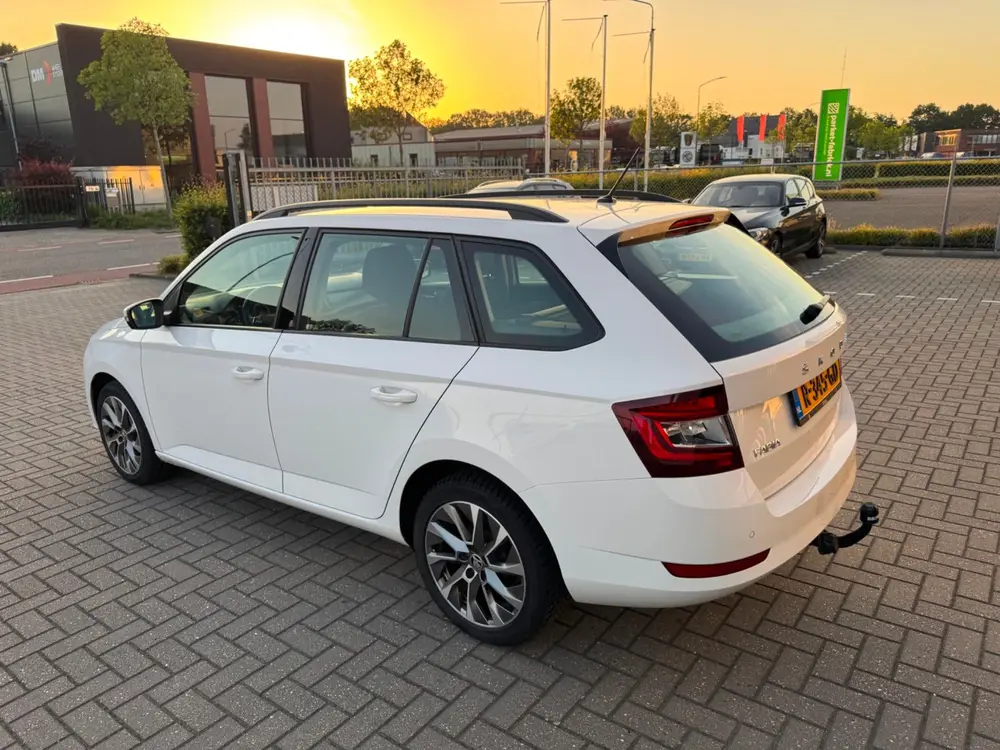 Skoda Fabia 1.0 TSI Business Edition uit 2022, foto 7