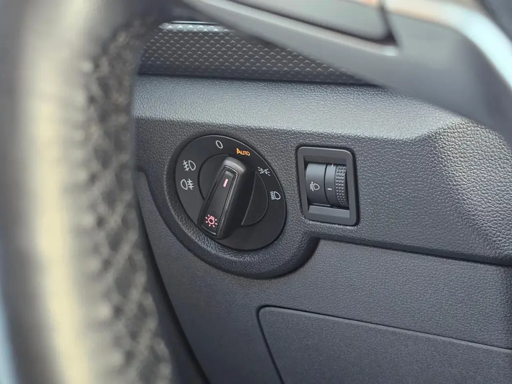 Volkswagen T-Cross 1.0 TSI DSG Life ADAPTIVE CRUISE TREKHAAK uit 2019, foto 13