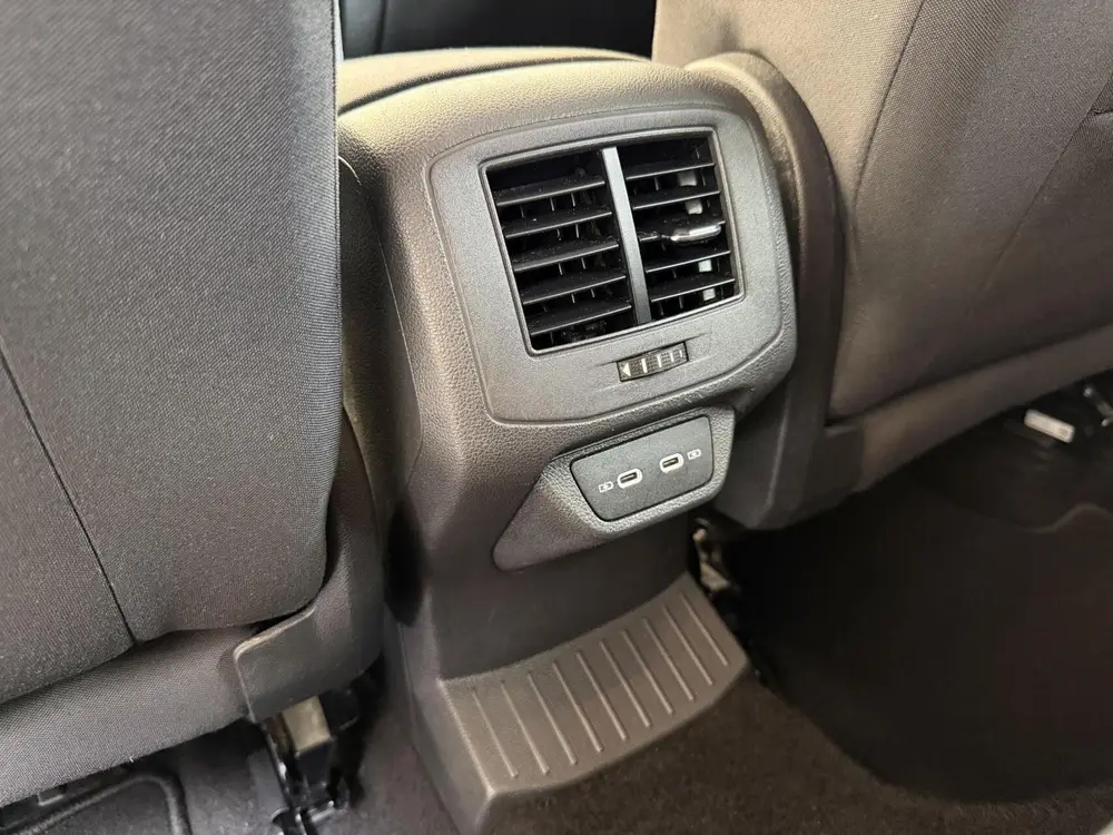 Volkswagen T-Roc 1.0 TSI Life 75 Edition Apple CarPlay/Andro uit 2022, foto 10