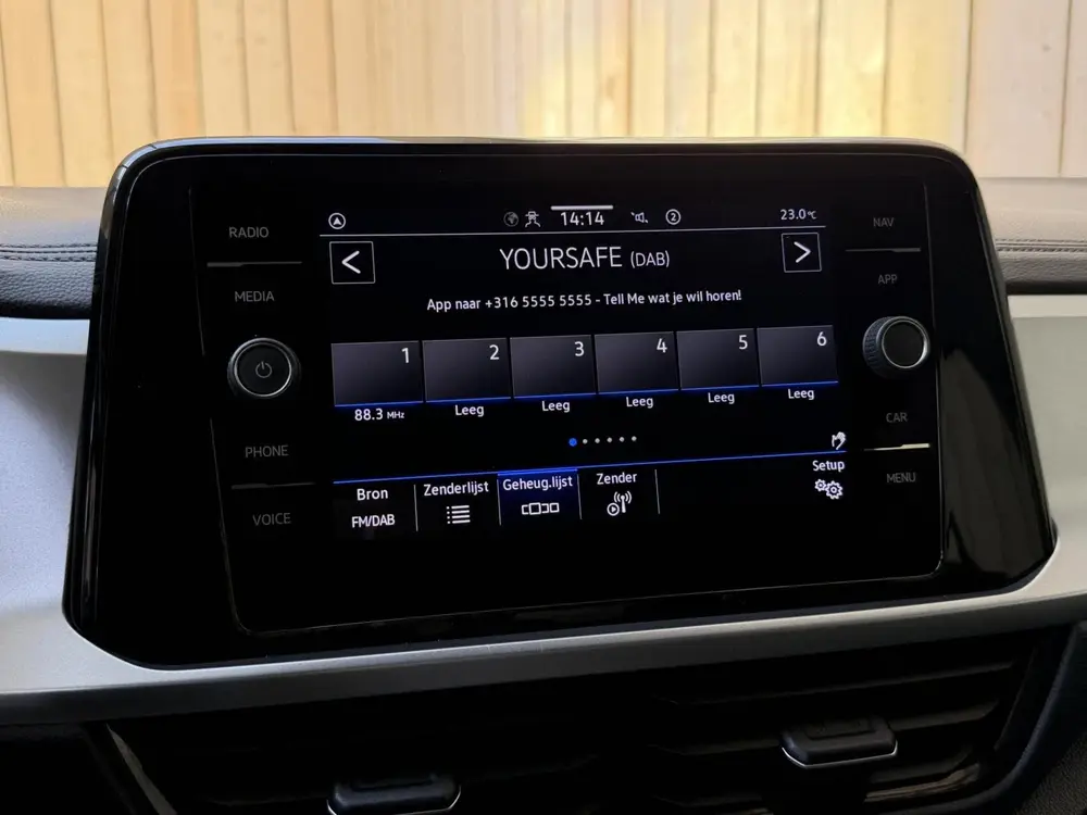 Volkswagen T-Roc 1.0 TSI Life 75 Edition Apple CarPlay/Andro uit 2022, foto 12