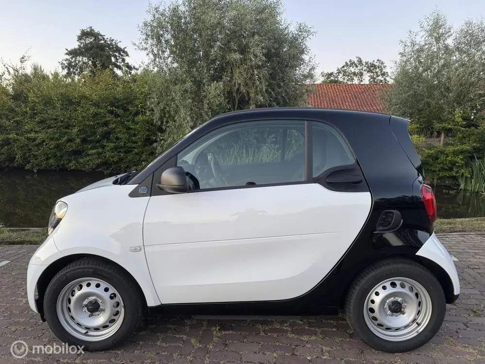 Smart ForTwo EQ 18 kWh | Automaat | Soh 94,3% uit 2023, foto 3