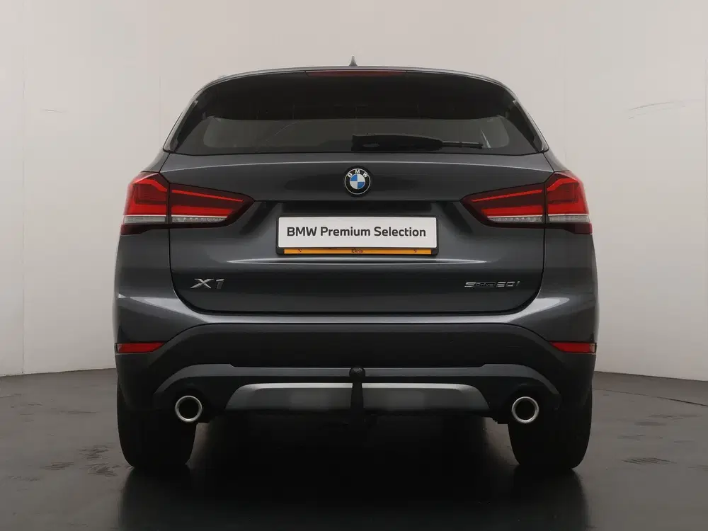 BMW X1 sDrive20i Executive Edition X Line uit 2019, foto 10