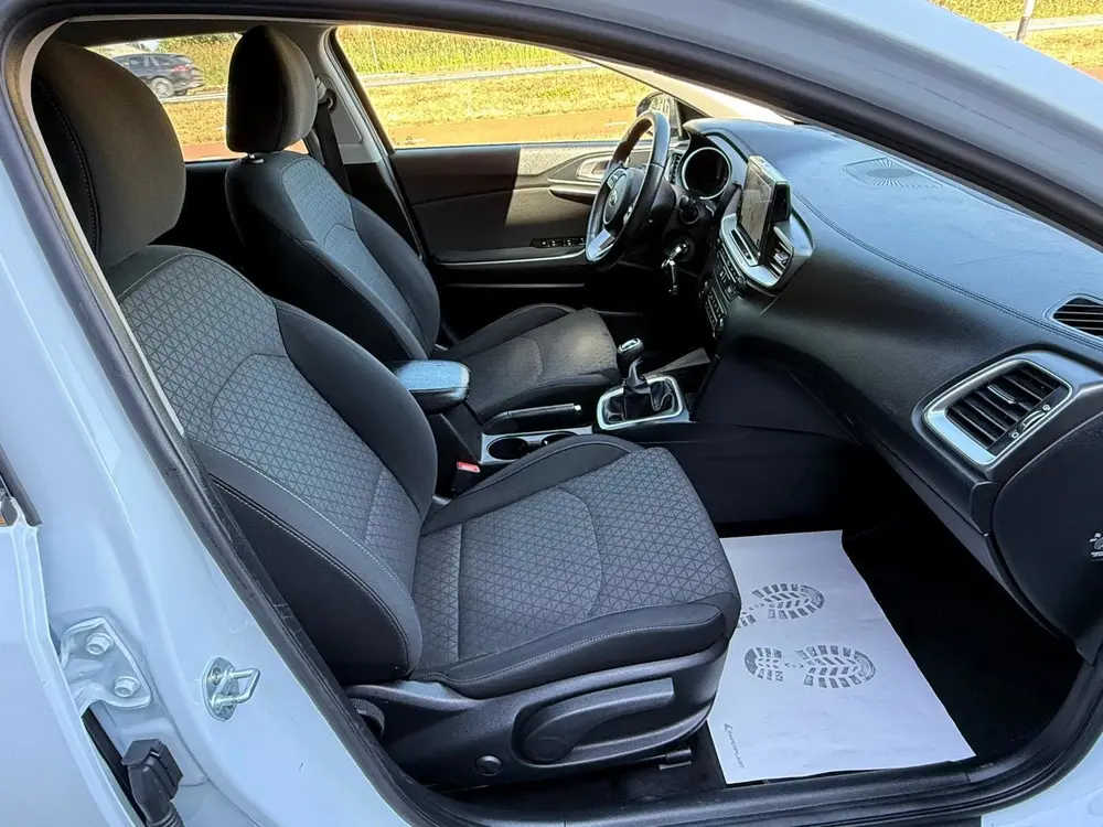 Kia Ceed Sportswagon 1.0 T-GDi DynamicLine/Navi/Camera/Carpl uit 2019, foto 15